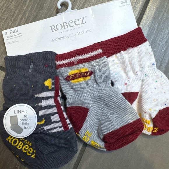Robeez NYC Cityscape Infant Socks - Picture 1 of 1